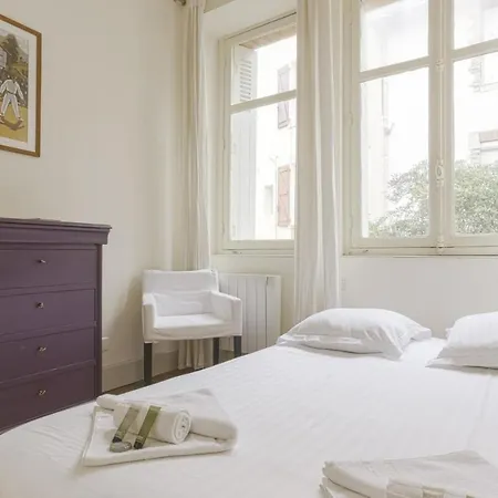 Gardague - 2 Etoiles - Welkeys Biarritz