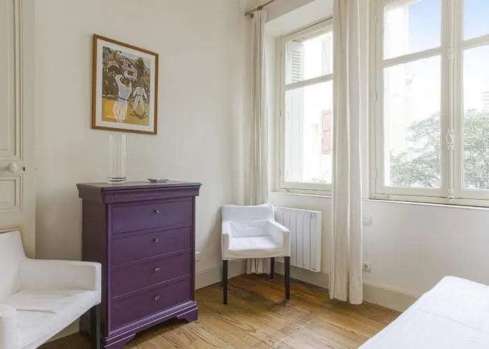 Gardague - 2 Etoiles - Welkeys Lägenhet