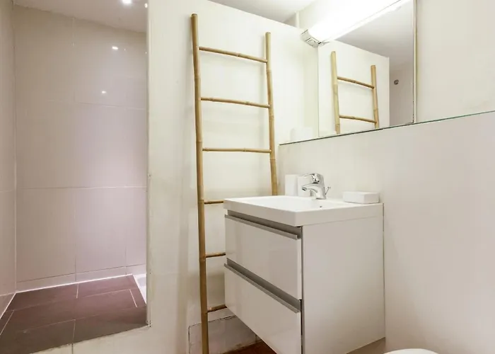 Gardague - 2 Etoiles - Welkeys Lägenhet *